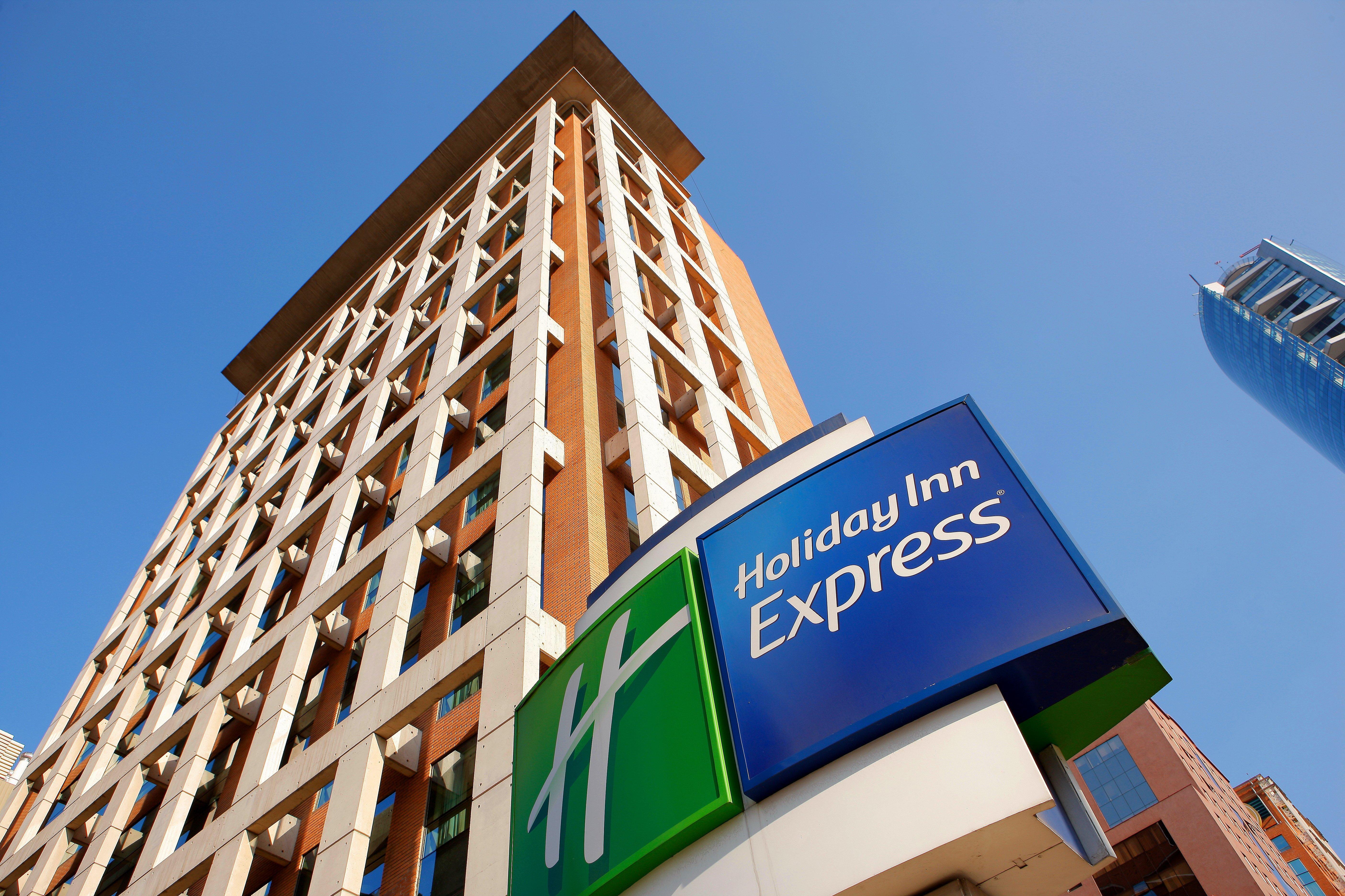 Holiday Inn Express Santiago Las Condes By Ihg Restoran gambar
